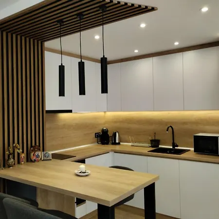 Diliya Place * Warna